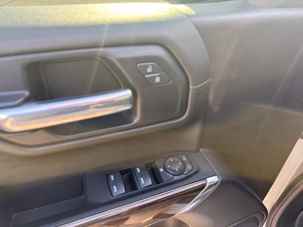 Used 2020 Chevrolet Silverado 1500 LT w/ All-Star Edition image 18