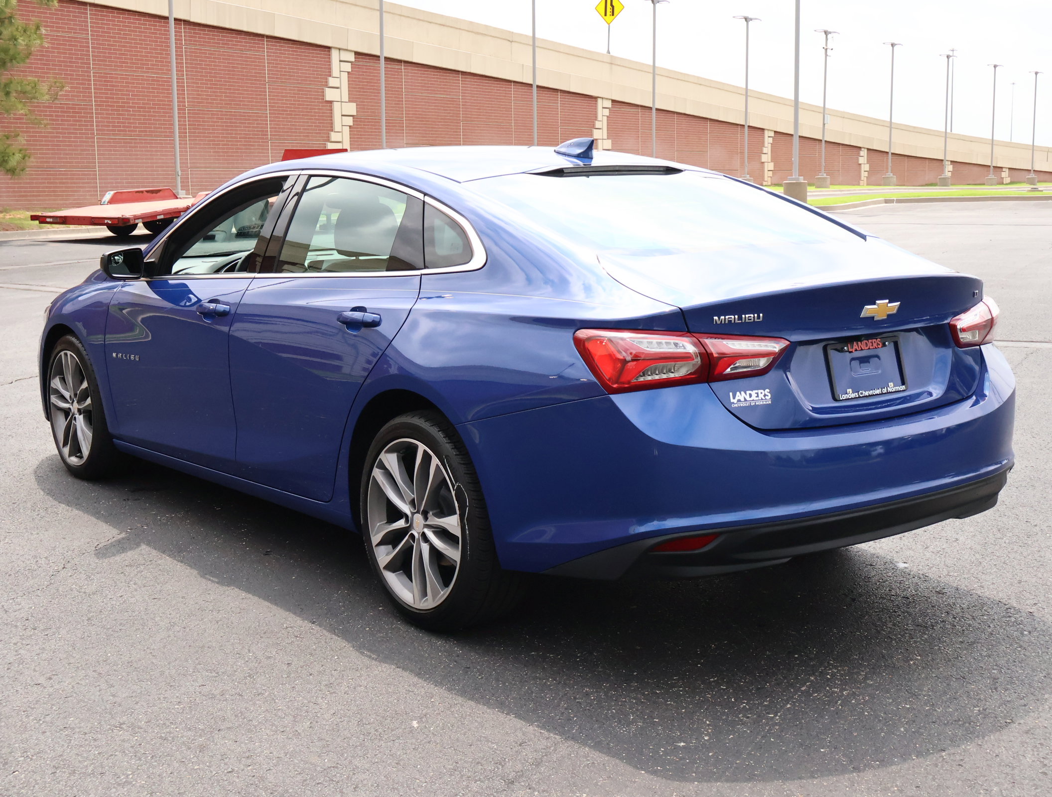 Used 2023 Chevrolet Malibu LT FWD image 7