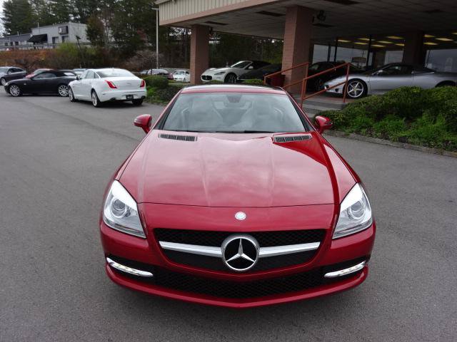Used 2015 Mercedes-Benz SLK 250 image 6