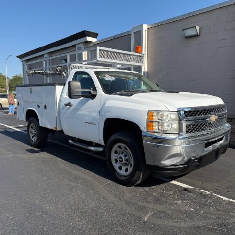 Used 2011 Chevrolet Silverado 3500 W/T RWD image 3