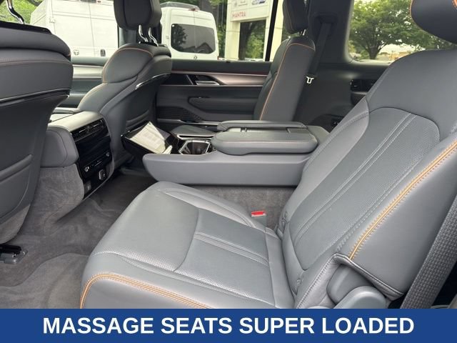 Used 2023 Jeep Grand Wagoneer L Series II w/ Premium Group II AWD/4WD image 27