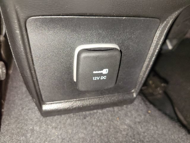 Used 2024 Jeep Compass Latitude AWD/4WD image 17