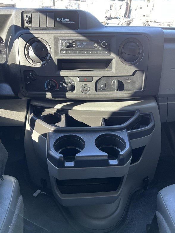 Used 2024 Ford E-450 and Econoline 450 Super Duty w/ Power Windows & Locks Group image 23