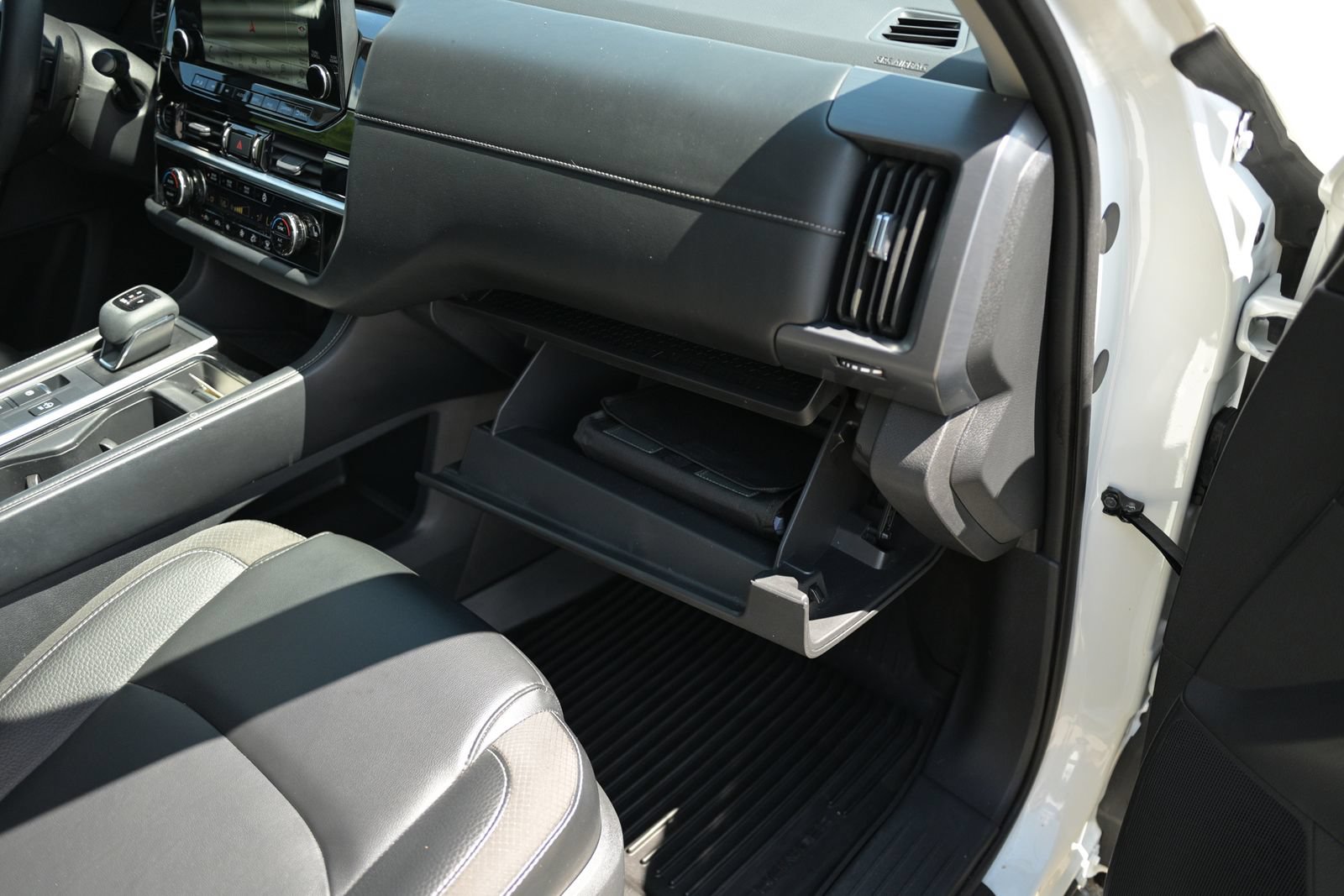Used 2023 Nissan Pathfinder SL w/ SL Premium Package AWD/4WD image 50