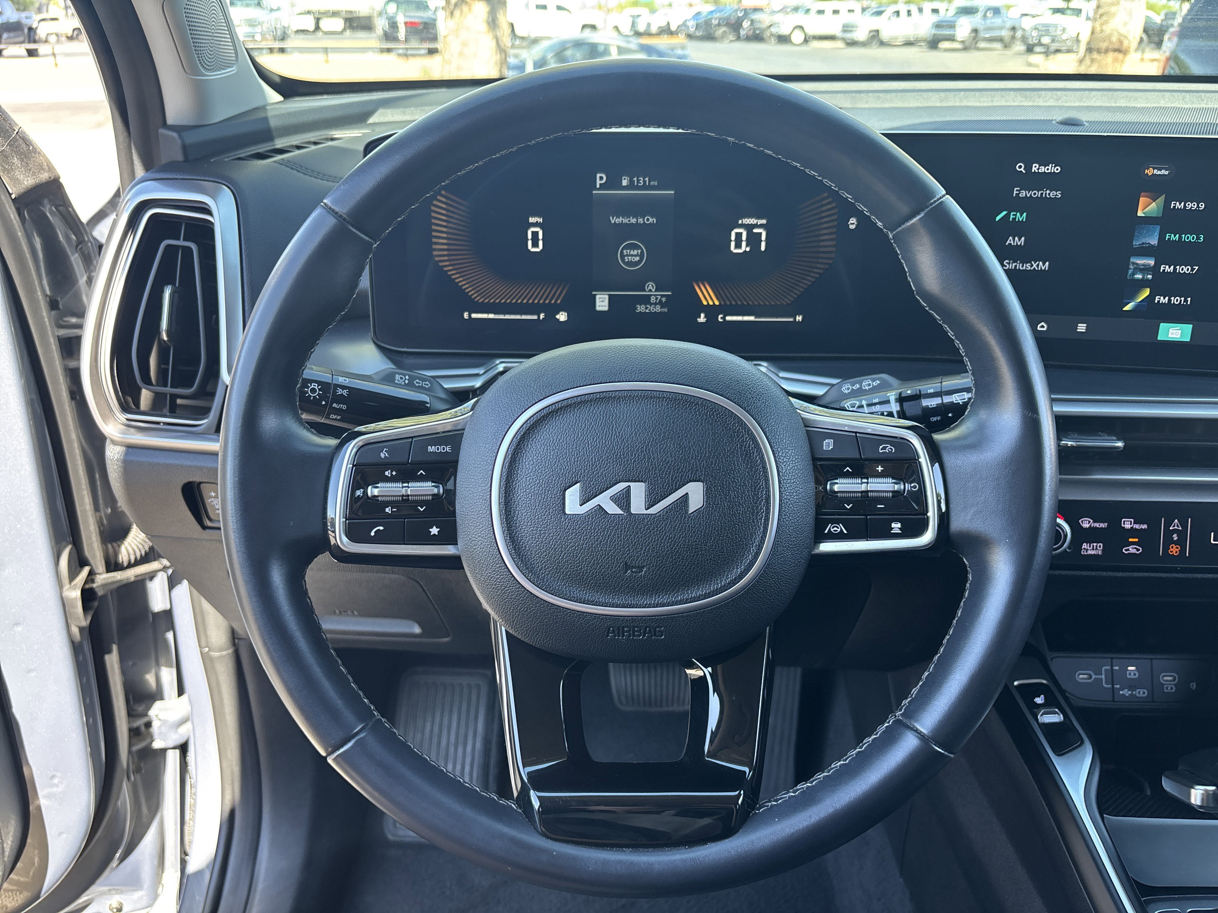Certified 2024 Kia Sorento S FWD image 25