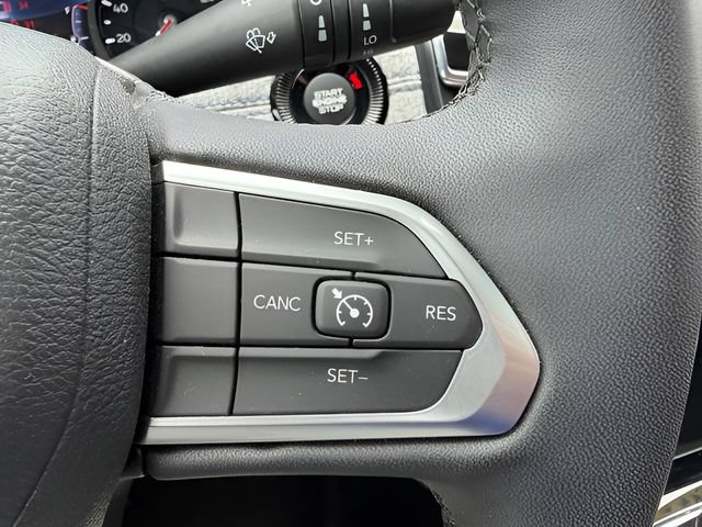 Used 2023 Jeep Compass Latitude w/ Convenience Group AWD/4WD image 19