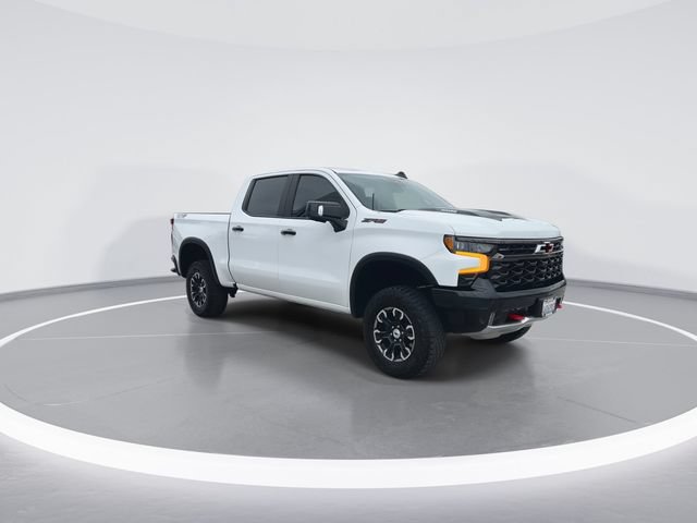 Used 2024 Chevrolet Silverado 1500 ZR2 AWD/4WD image 2