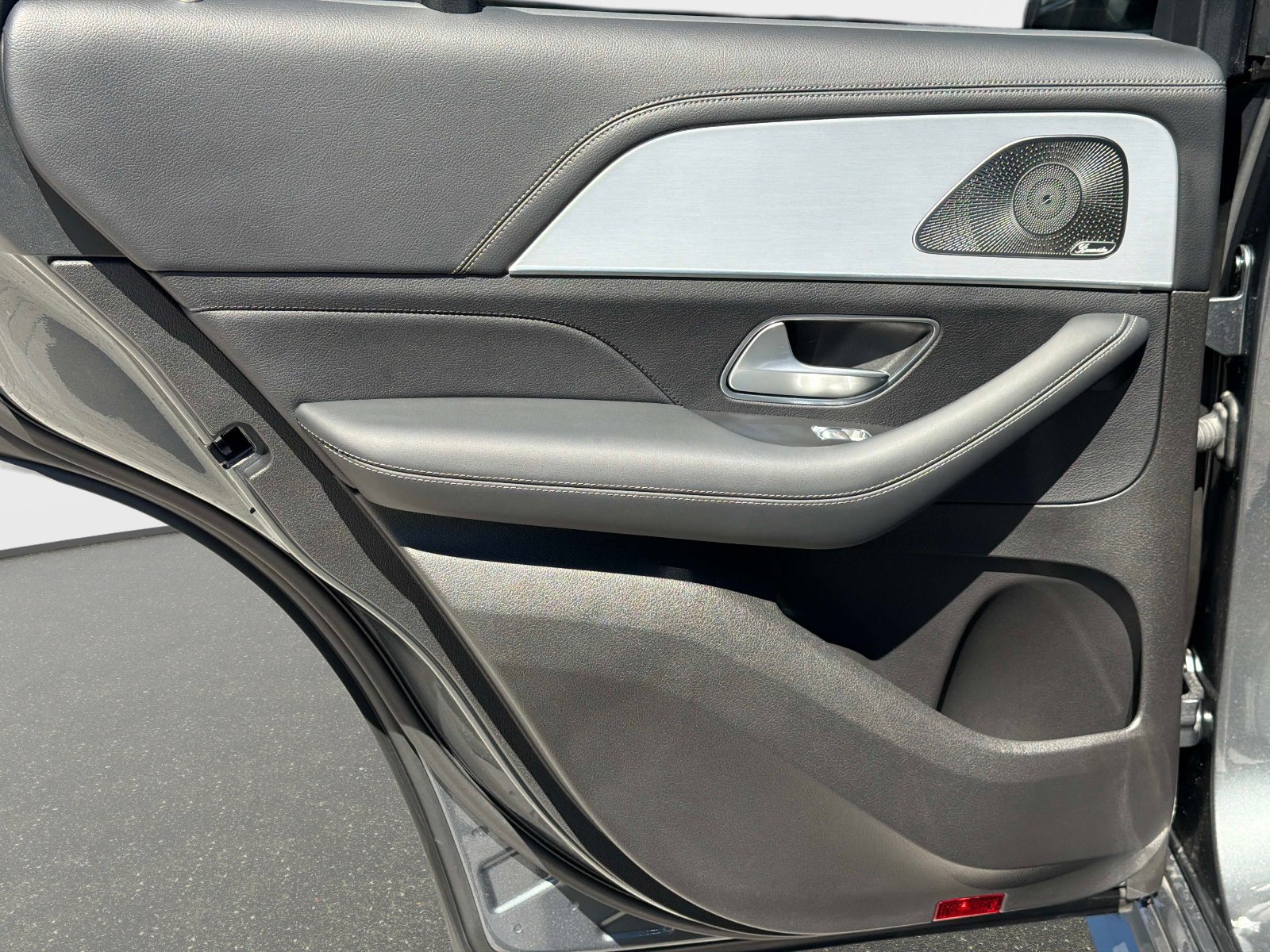 Used 2025 Mercedes-Benz GLE 53 AMG 4MATIC Coupe image 32