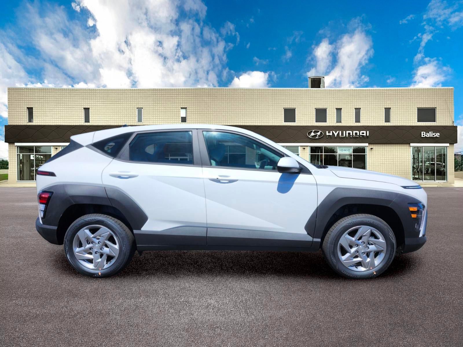 New 2026 Hyundai Kona SE AWD/4WD image 2