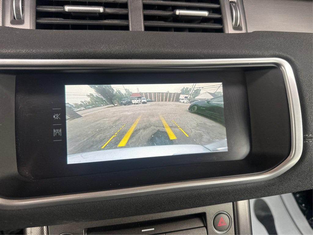 Used 2018 Land Rover Range Rover Evoque SE Premium AWD/4WD image 23
