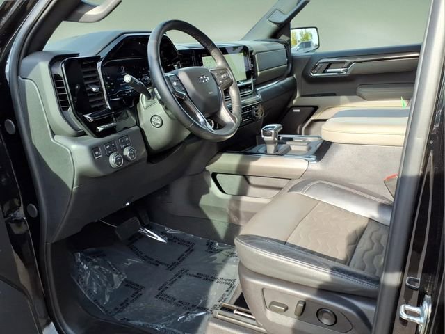 Used 2024 Chevrolet Silverado 1500 ZR2 w/ Technology Package AWD/4WD image 11