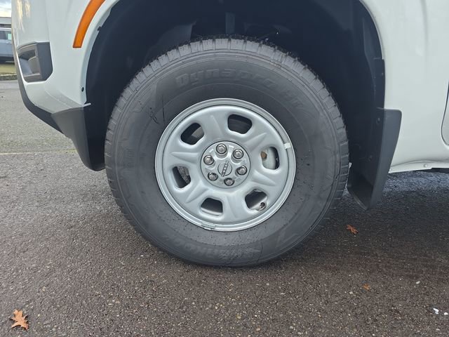 New 2025 Nissan Frontier S image 26