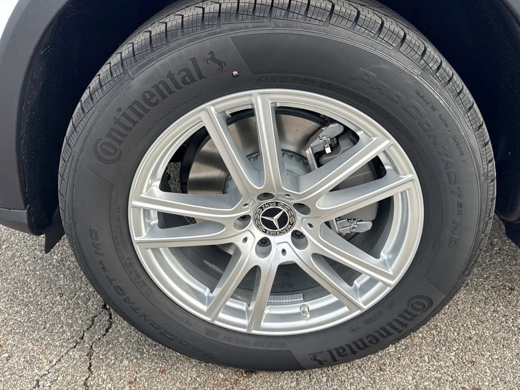 New 2026 Mercedes-Benz GLC 300 4MATIC image 11