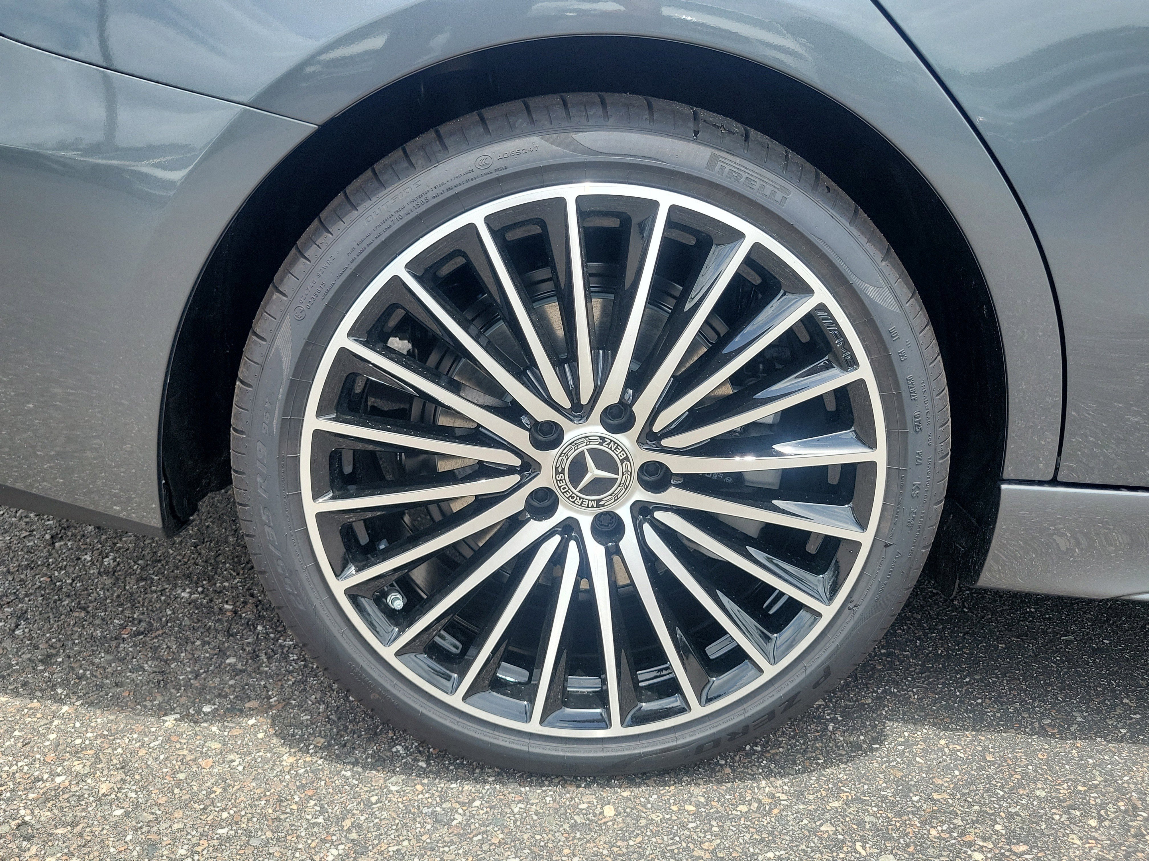 New 2025 Mercedes-Benz C 300 Sedan image 6