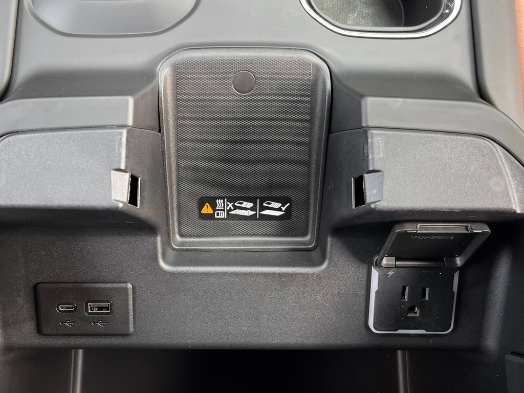 Used 2024 GMC Sierra 3500 Denali Ultimate image 30