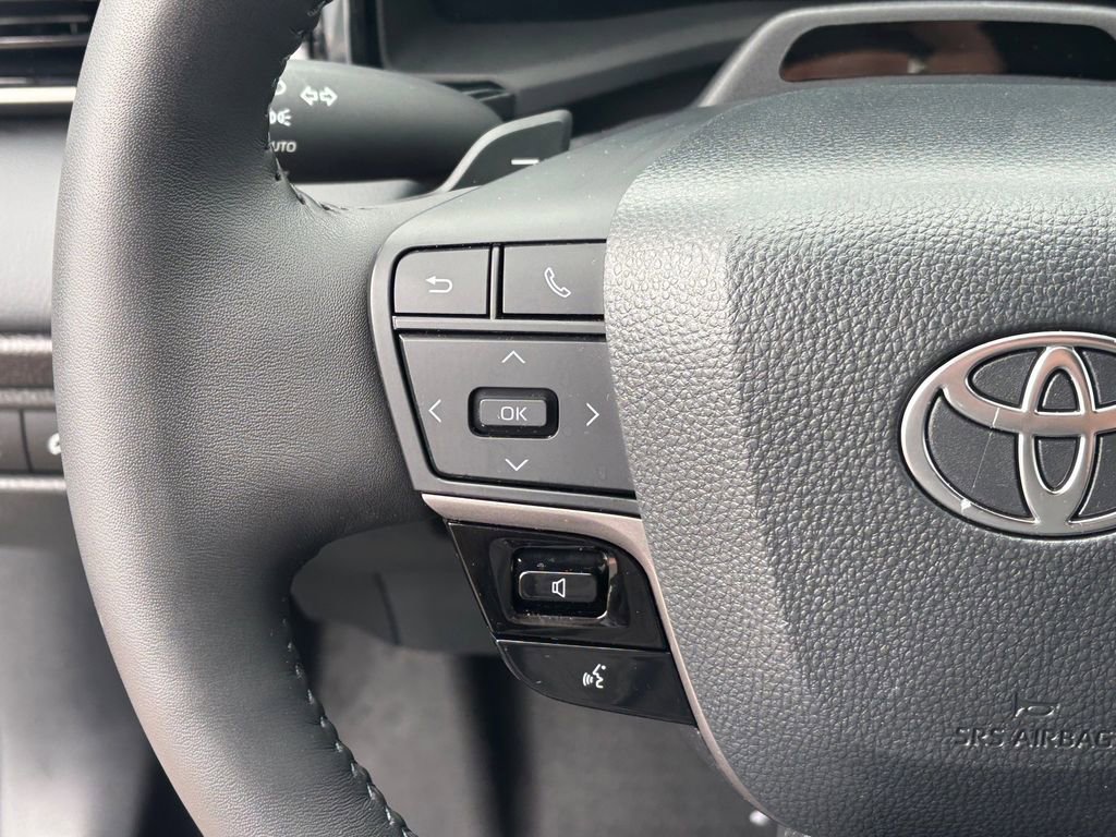Used 2025 Toyota Camry XSE w/ Premium Plus Package FWD image 18