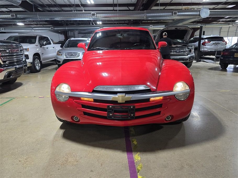 Used 2004 Chevrolet SSR w/ Preferred Equipment Group image 8