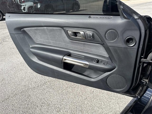 Used 2019 Ford Mustang Shelby GT350 w/ Technology Package image 8