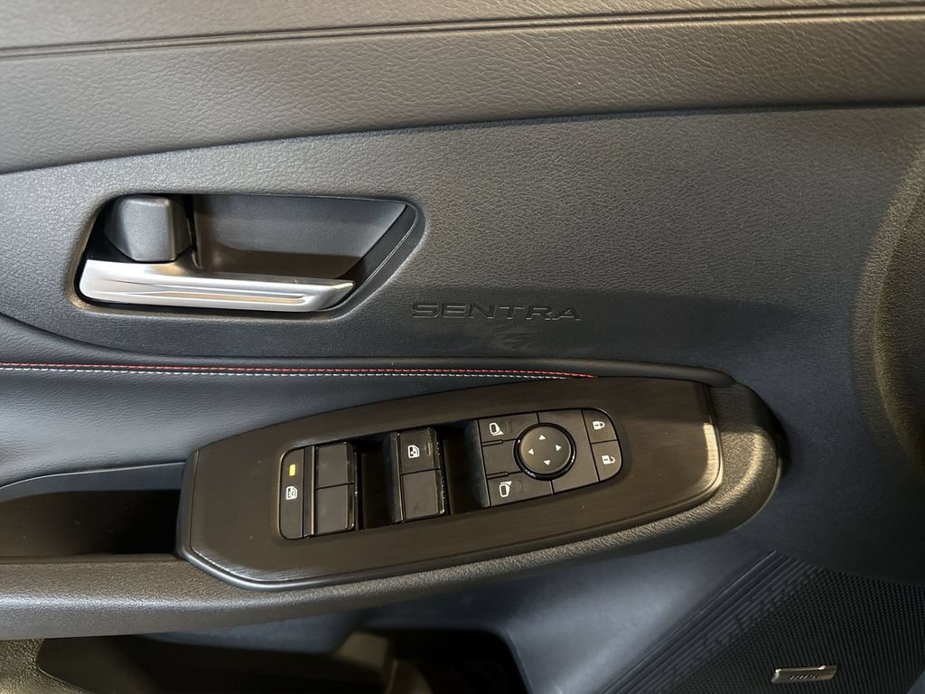 New 2026 Nissan Sentra SR w/ SR Premium Package FWD image 15