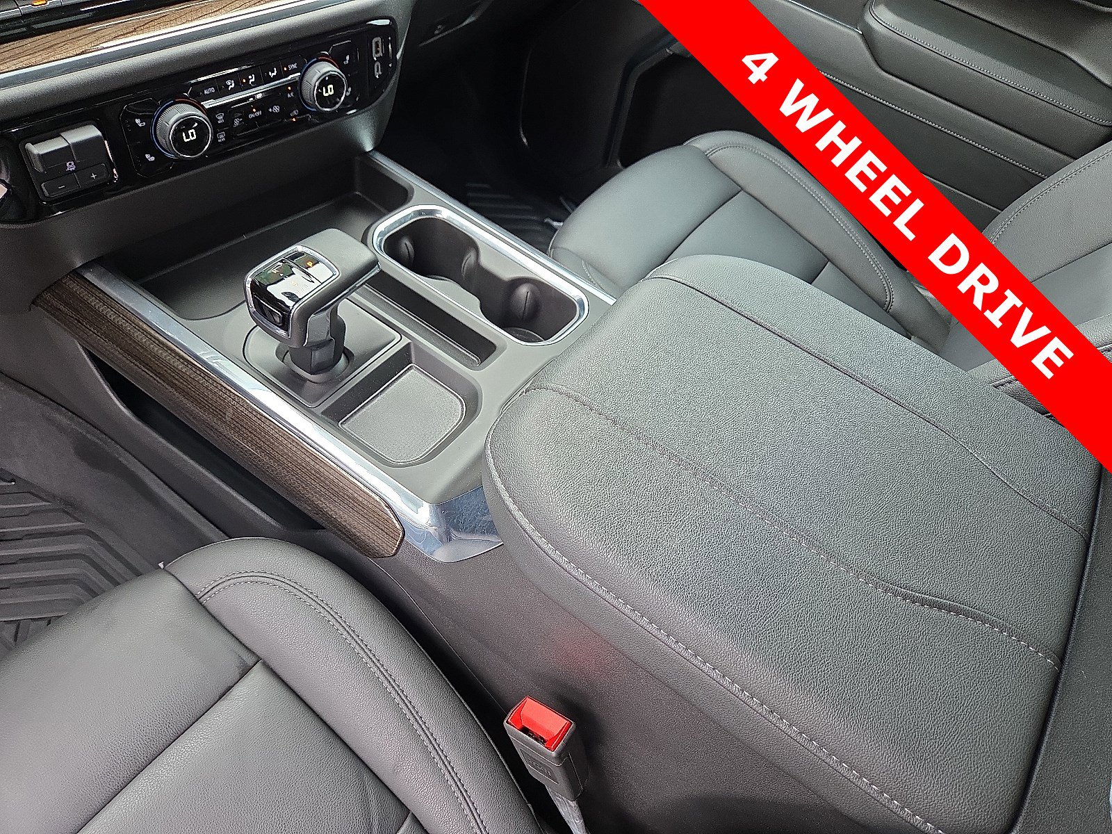 Used 2024 Chevrolet Silverado 1500 LT Trail Boss w/ LT Trail Boss Premium Package image 25