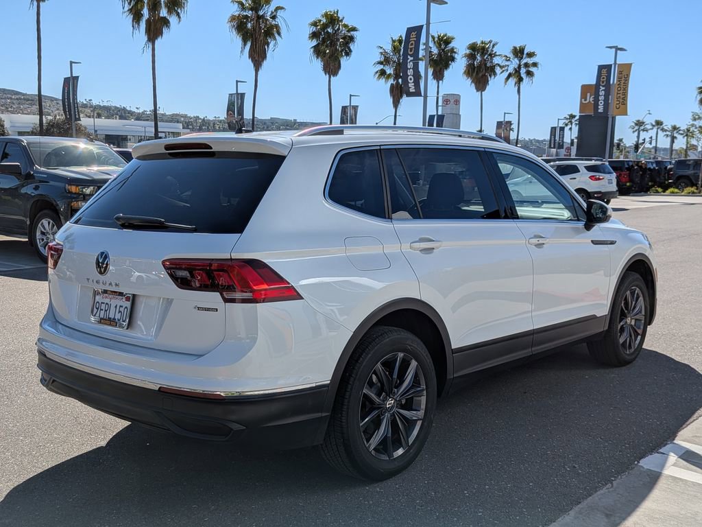 Used 2023 Volkswagen Tiguan SE image 6