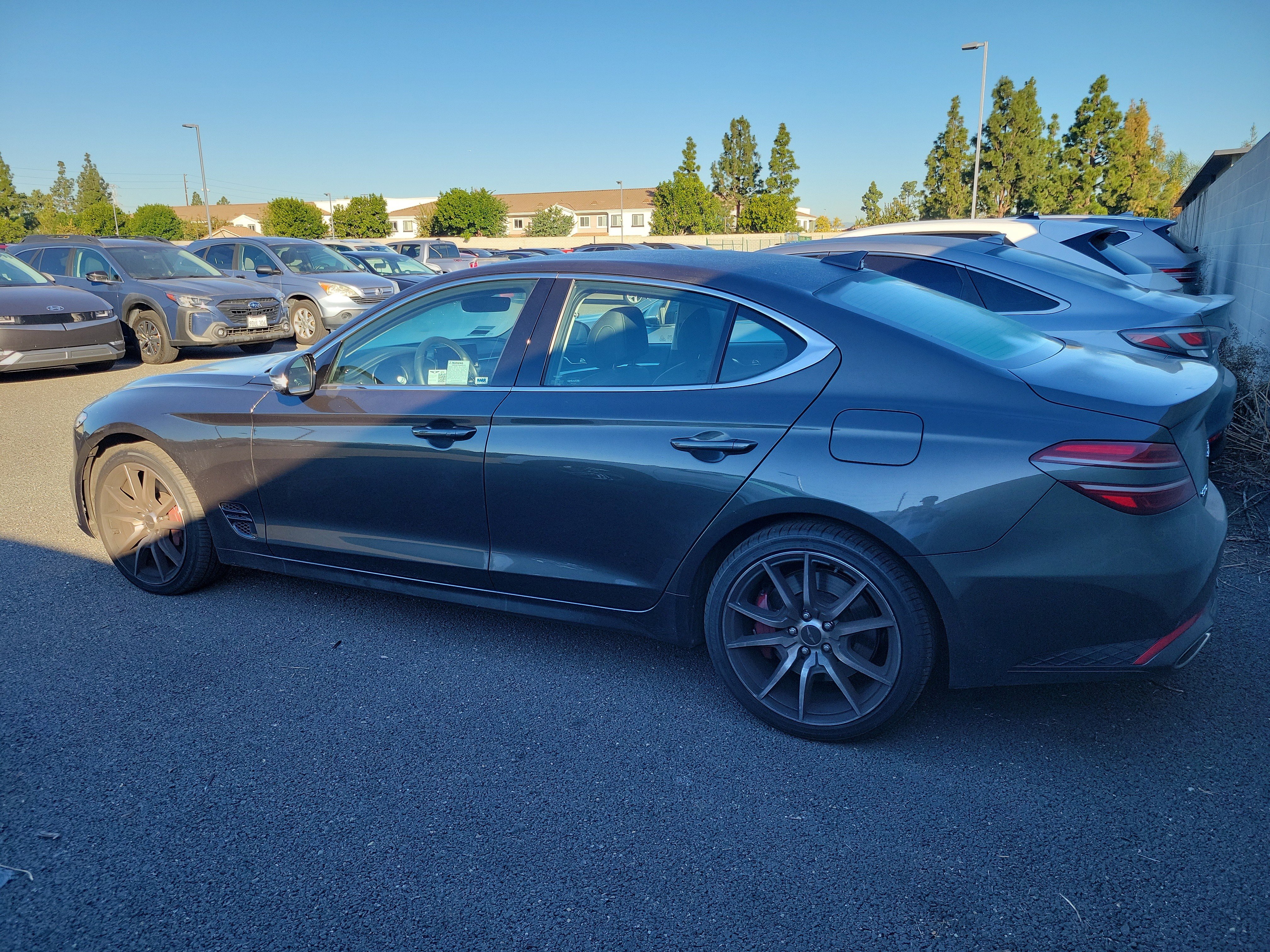 Used 2025 Genesis G70 2.5T image 3