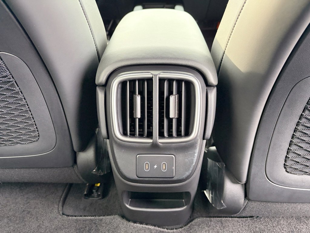 Used 2023 Hyundai Ioniq 6 Limited image 24