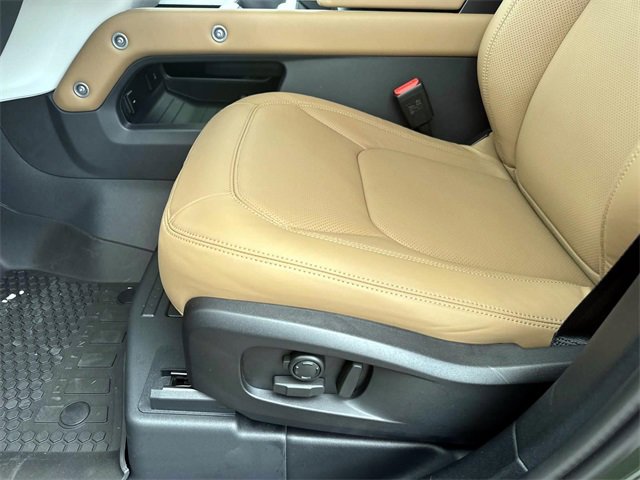 New 2026 Land Rover Defender 110 S image 17