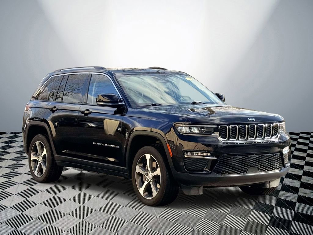 Used 2023 Jeep Grand Cherokee 4WD 4xe image 4