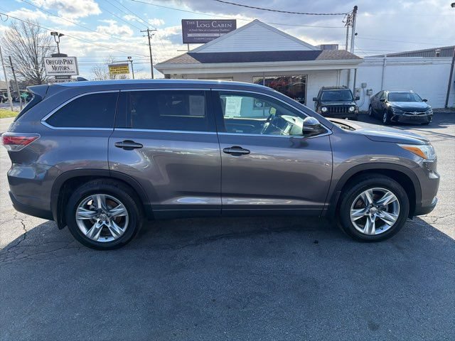 Used 2015 Toyota Highlander Limited Platinum AWD/4WD image 7
