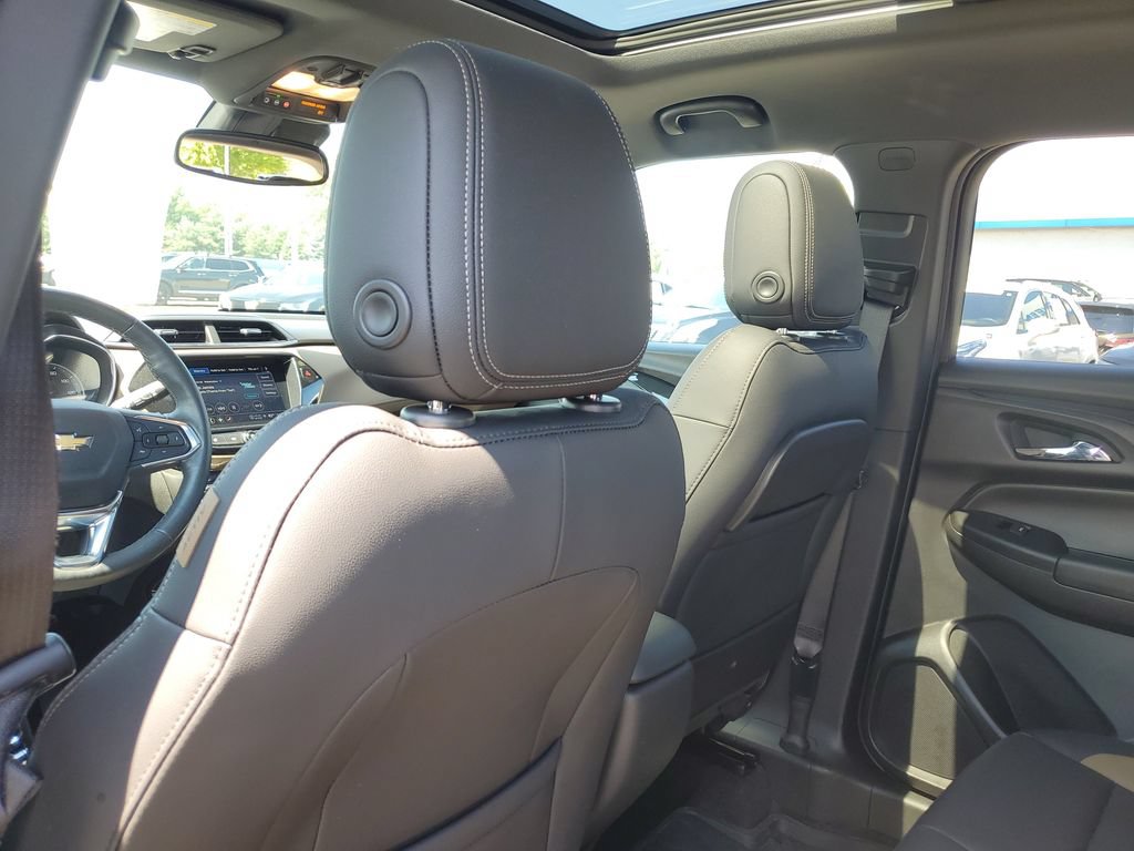 Certified 2022 Chevrolet TrailBlazer ACTIV w/ Sun and Liftgate Package FWD image 35