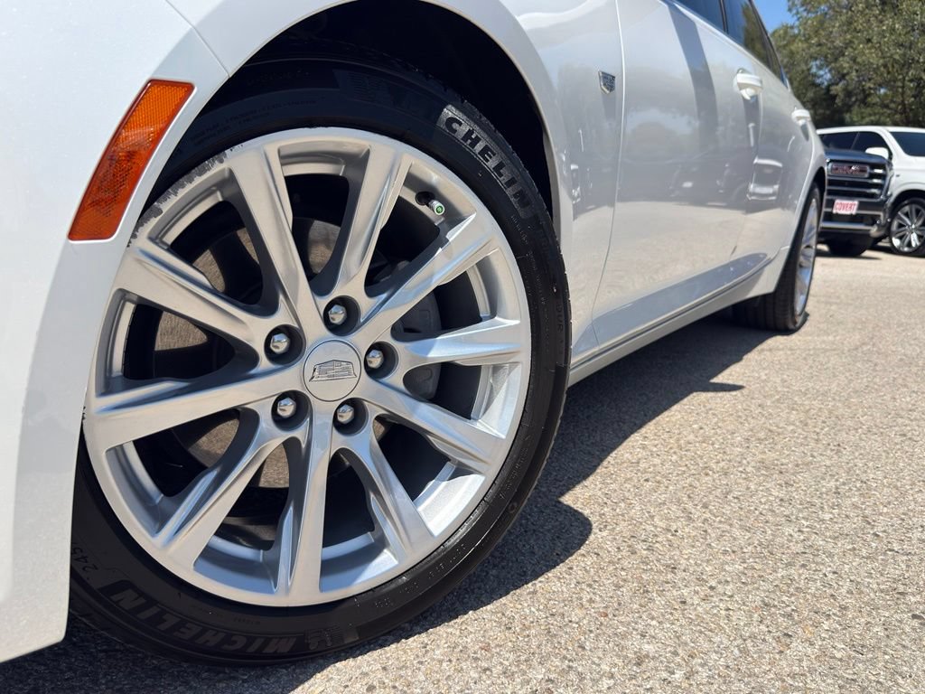 Used 2024 Cadillac CT5 Luxury w/ Cold Weather Package RWD image 4