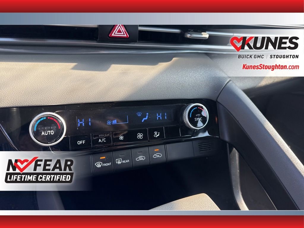 Used 2022 Hyundai Elantra SEL image 31