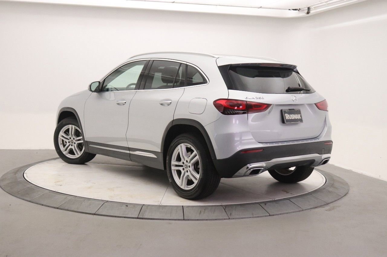 Certified 2023 Mercedes-Benz GLA 250 image 2