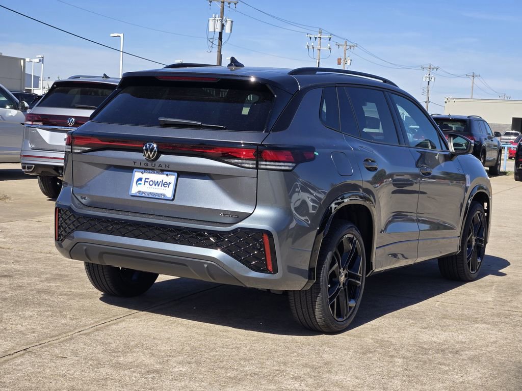 New 2026 Volkswagen Tiguan SE R-Line image 4
