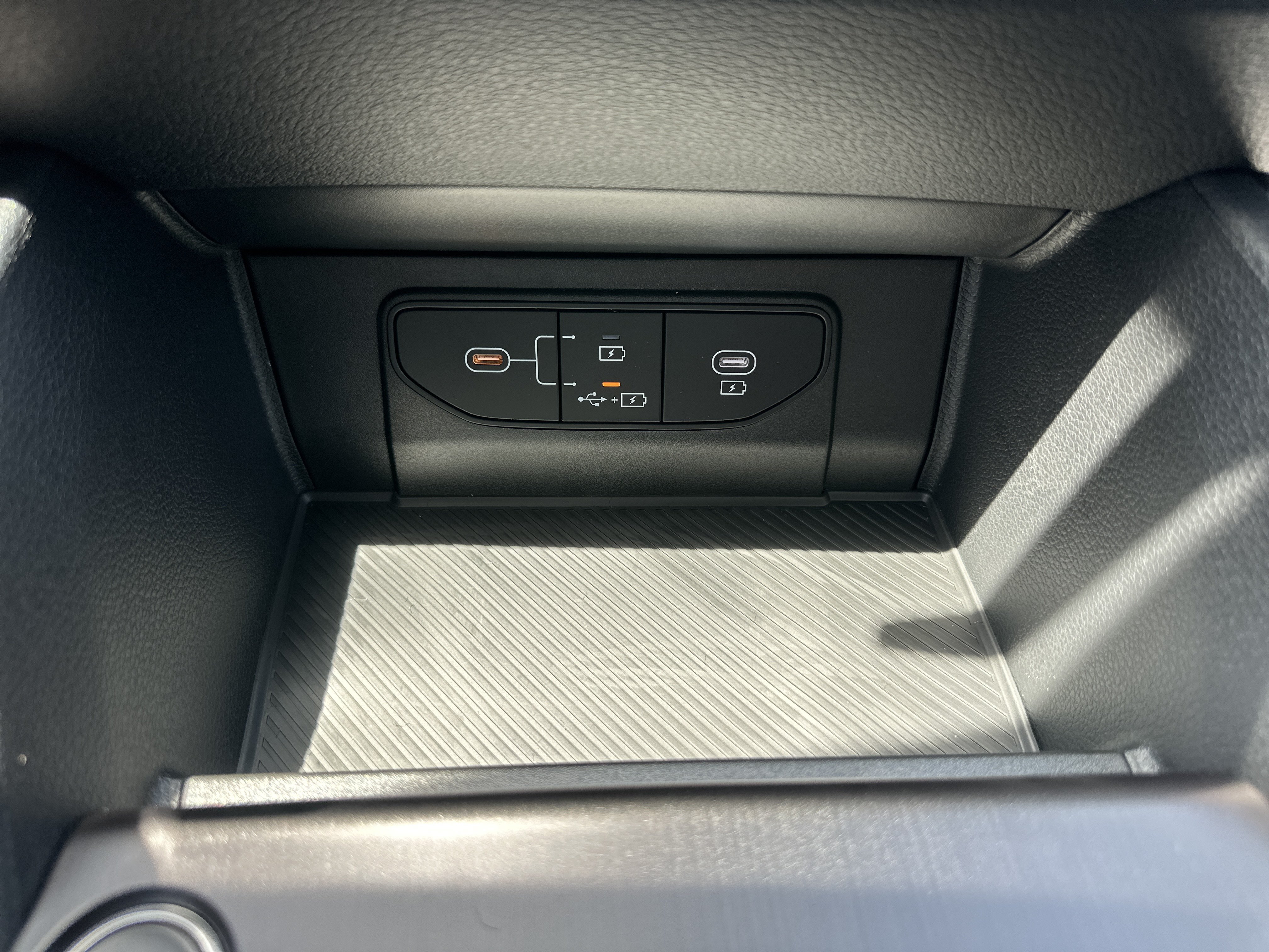 New 2026 Kia Sportage LX AWD/4WD image 17