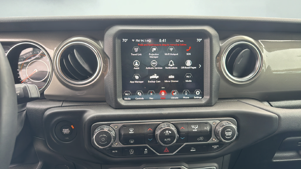 Used 2023 Jeep Gladiator Overland AWD/4WD image 17