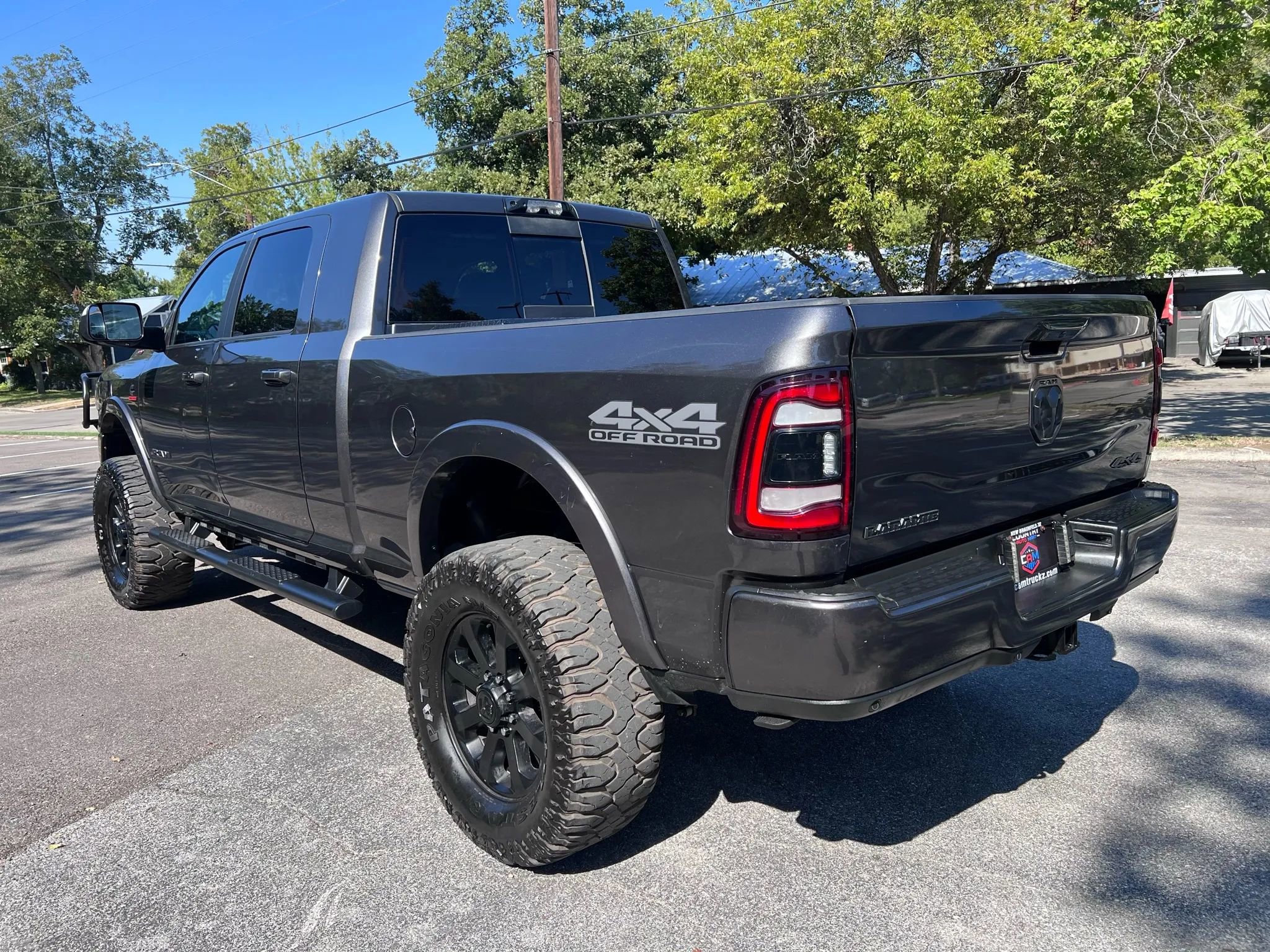Used 2021 RAM 2500 Laramie w/ Night Edition image 7