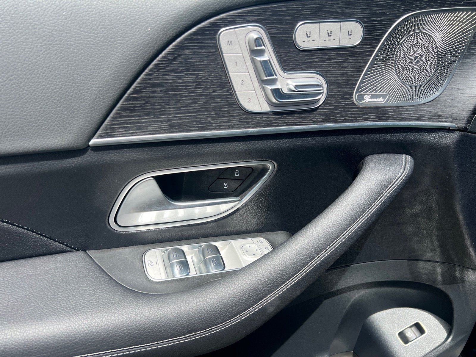 Certified 2025 Mercedes-Benz GLE 350 4MATIC image 14