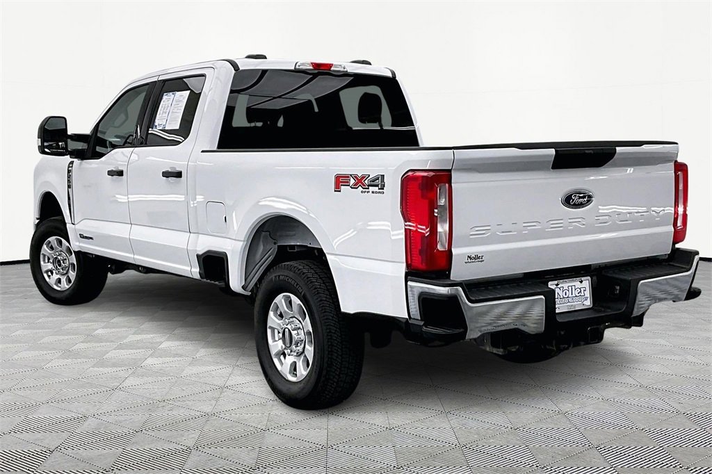 Used 2024 Ford F250 XLT w/ FX4 Off-Road Package image 13