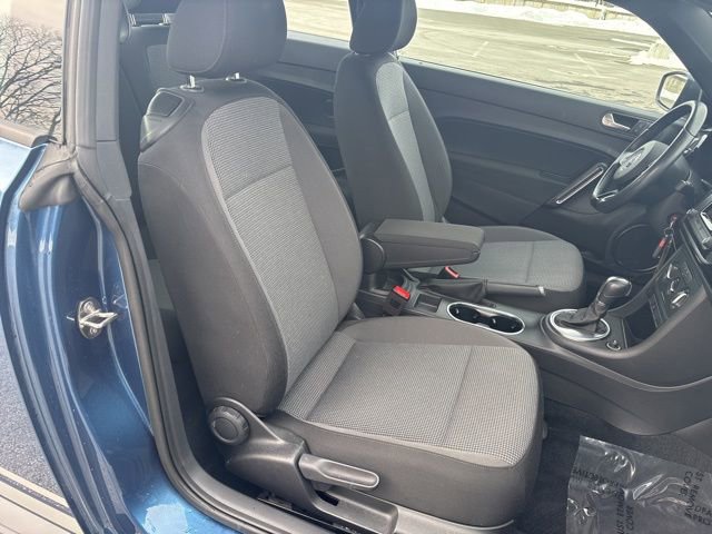 Used 2018 Volkswagen Beetle 2.0T S image 12