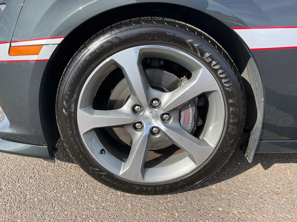 Used 2015 Chevrolet Camaro SS w/ Commemorative Special Edition image 36