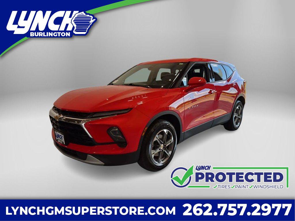 Used 2025 Chevrolet Blazer LT image 1