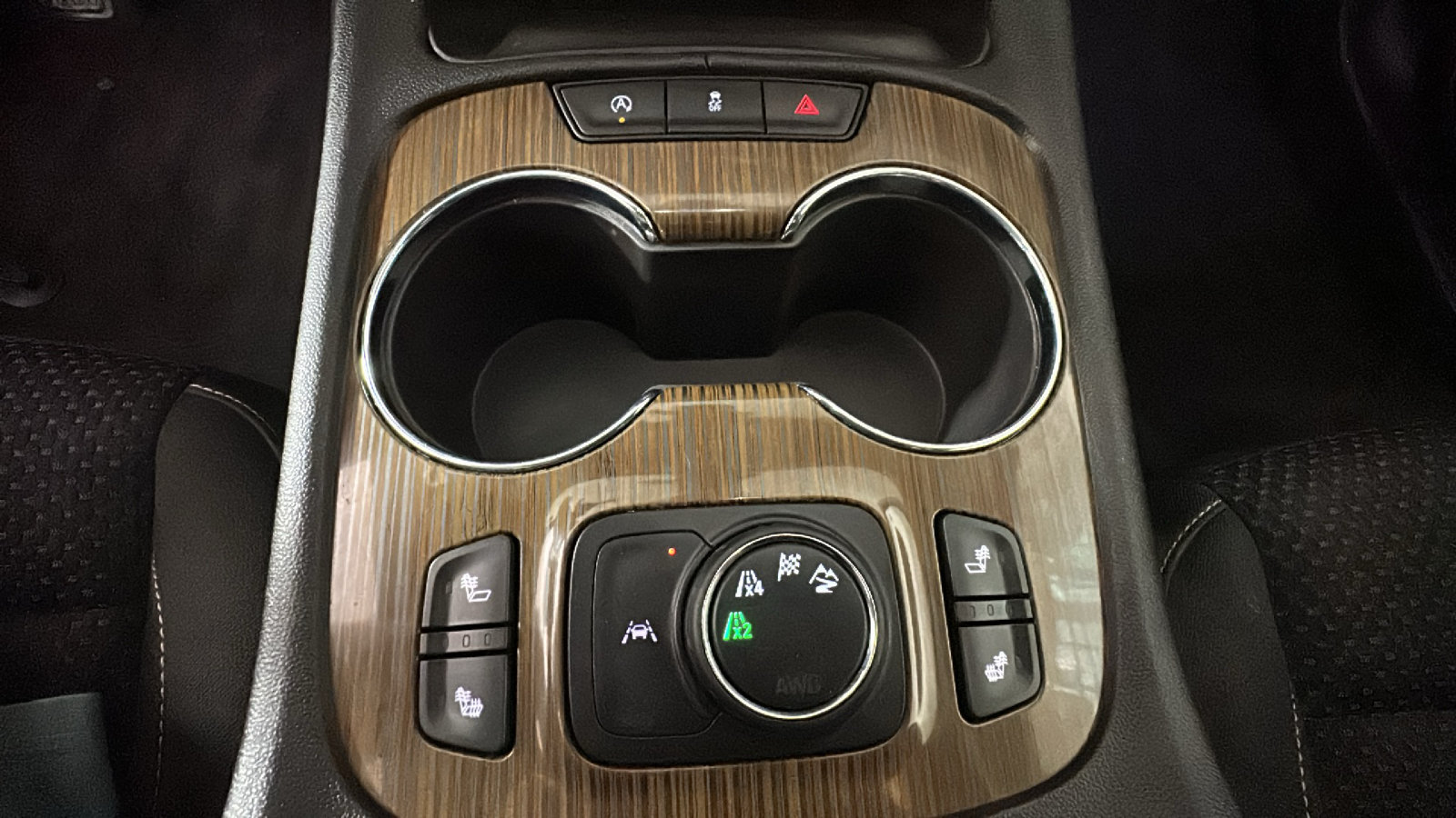 Used 2023 GMC Acadia SLE w/ Driver Convenience Package AWD/4WD image 26