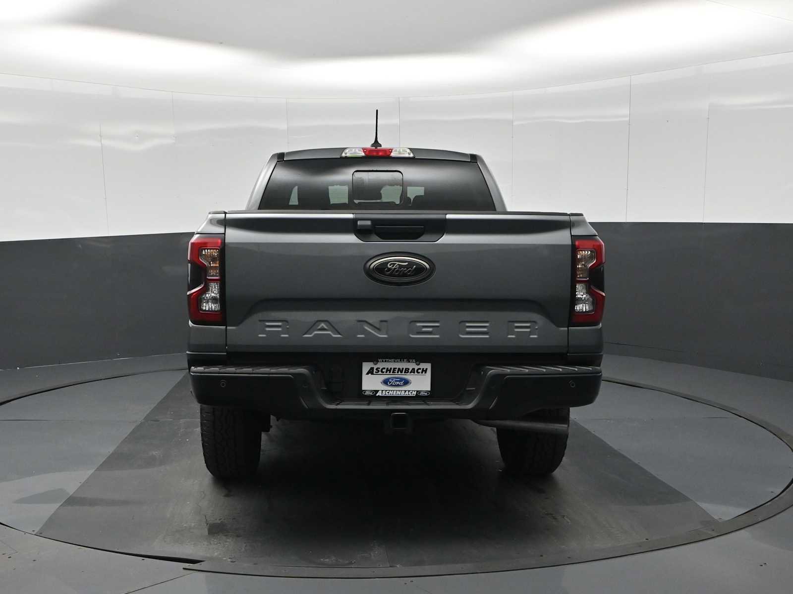 New 2026 Ford Ranger Lariat w/ Black Appearance Package image 8