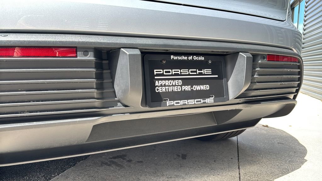 Certified 2025 Porsche Macan Electric image 24