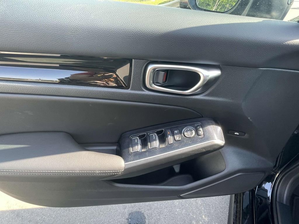 Used 2025 Honda Civic Sport image 22