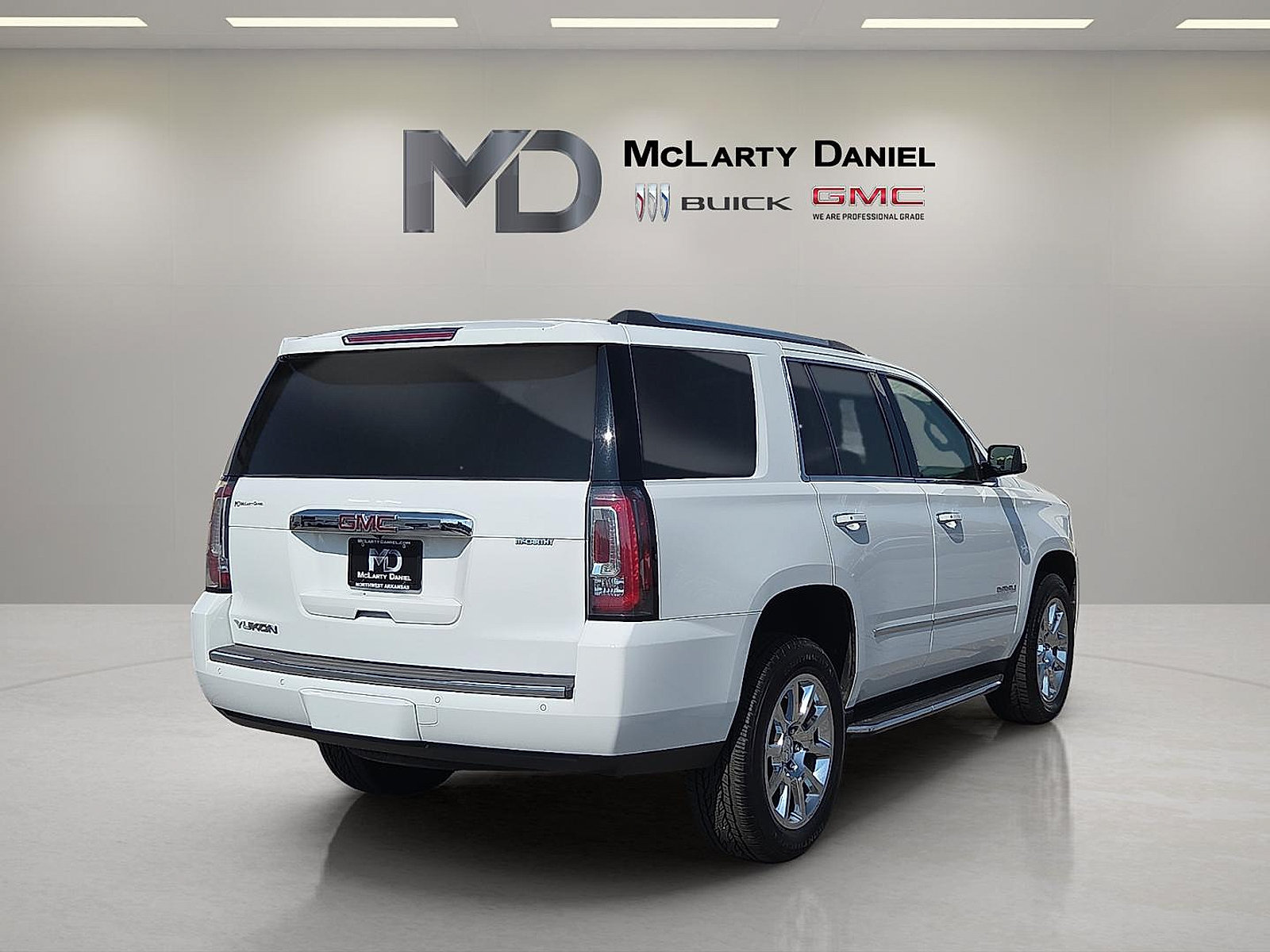Certified 2017 GMC Yukon Denali AWD/4WD image 14
