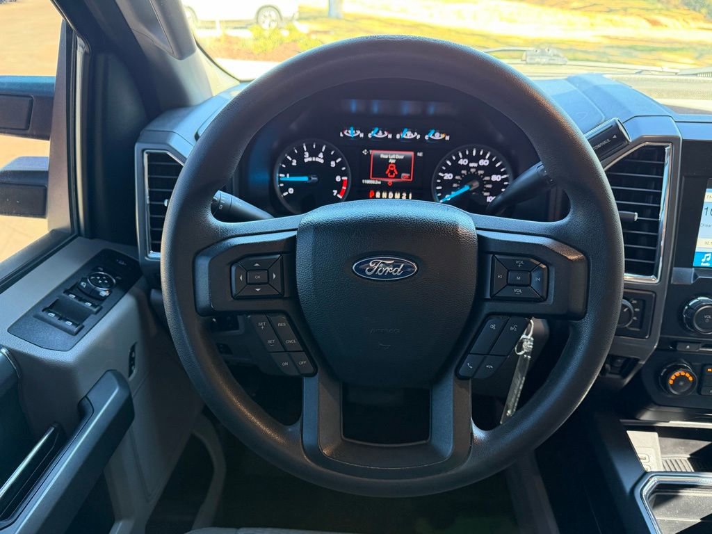 Used 2017 Ford F250 XLT w/ XLT Premium Package image 17