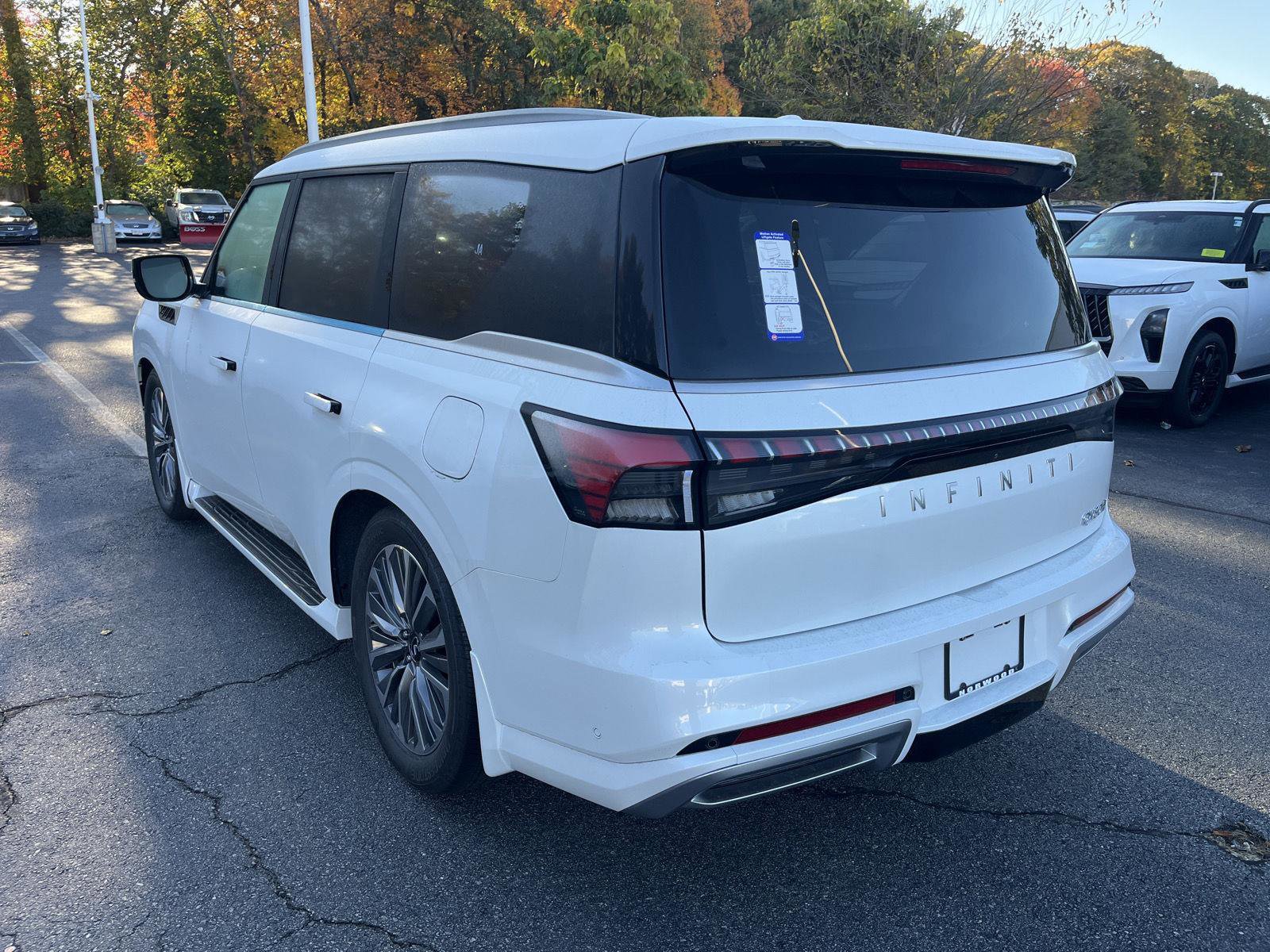 New 2026 INFINITI QX80 Luxe w/ Cargo Package image 5